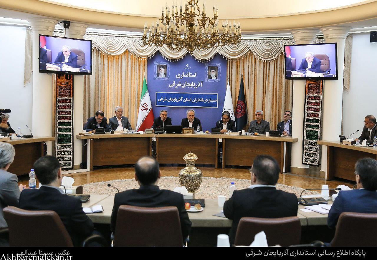 فرمانداران پیگیر دغدغه‌های به حق مردم باشند و صیانت از وفاق ملی را اساس مدیریت خود قرار دهند