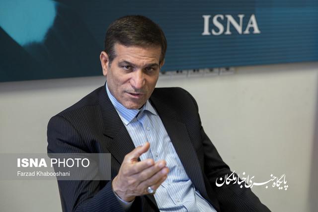 مجلس یازدهم در جامعه توقع بی‌جا ایجاد نکند