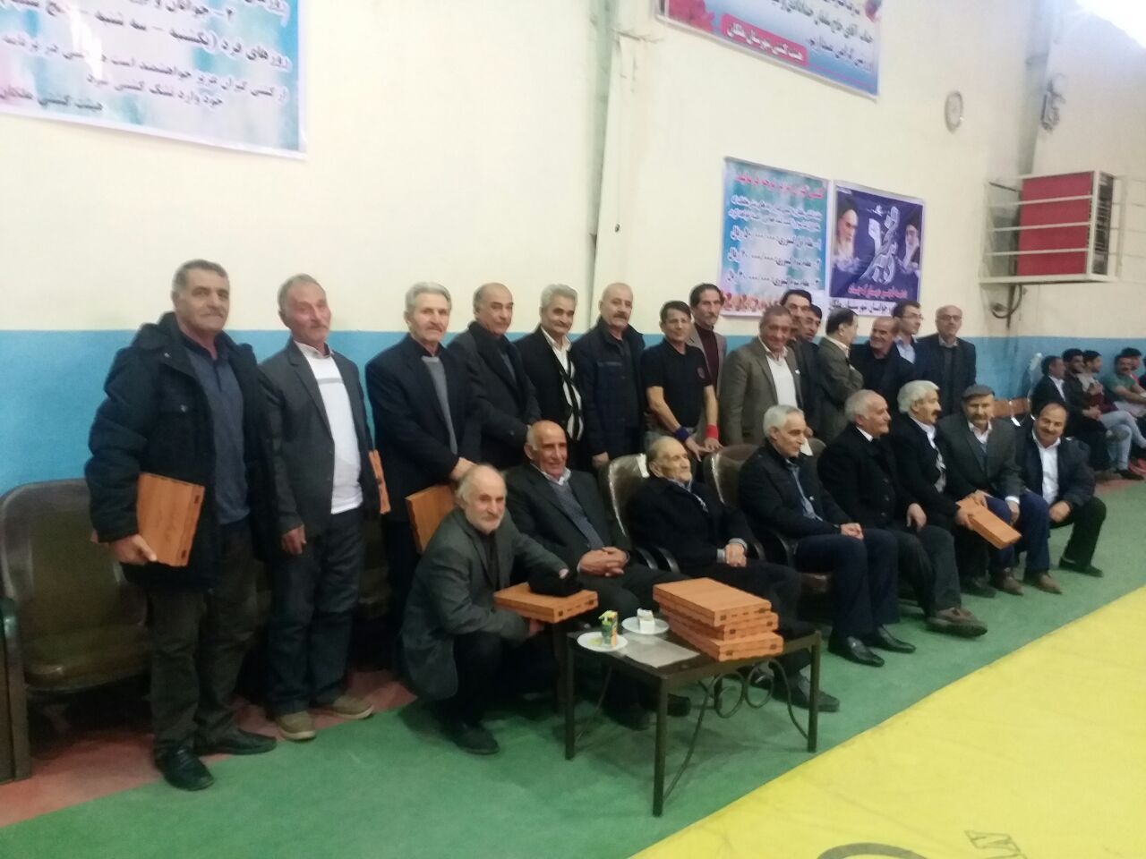 مراسم تجلیل از پیشکسوتان و زحمت کشان کشتی در ملکان