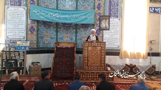 شعار راهپیمایان اربعین حسینی ایستادگی در برابر ظلم و ستم است