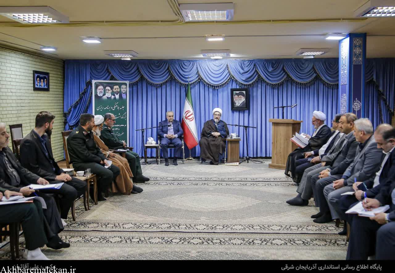 بزرگداشت شهدای خدمت به بهترین شکل ممکن برگزار می شود
