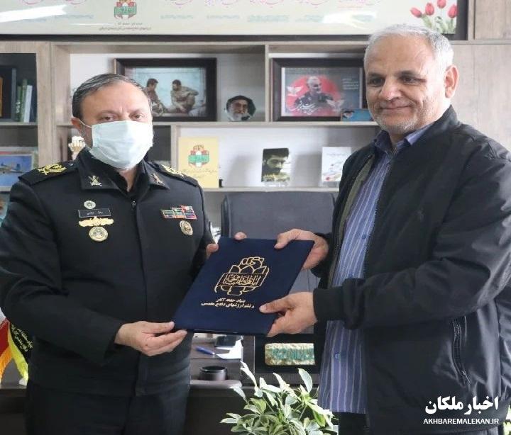 از سیاوش عینالو دارنده رتبه دوم سومین جشنواره ملی دفاع مقدس و مقاومت در فضای مجازی تجلیل شد