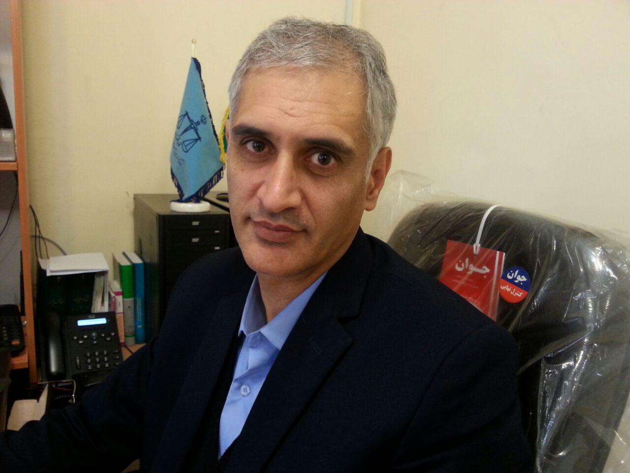 کمک کارکنان دادگستری ملکان به هموطنان سیل زده