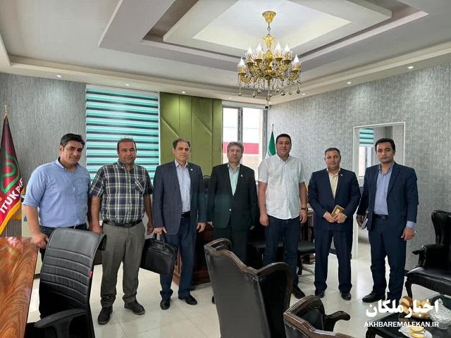 بازدید مدیر امور شعب بانک سپه منطقه آذربایجان شرقی از کارخانجات شرکت ایتوک بافت آذربایجان
