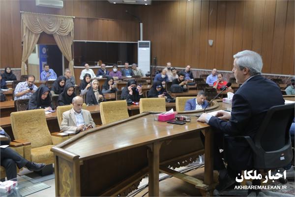 همایش یکصد سال ادب و هنر پایداری در آذربایجان برگزار می‌شود
