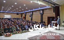 یکی از مشکلات مردم این است که برای کوچکترین مسائل اداری باید از هفت‌خوان عبور کنند