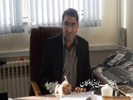 کمک نقدی ۱۵۰ میلیون ریالی حاج عبادله بشیری خیر لیلانی به کمیته امدادامام خمینی(ره) شهرستان ملکان جهت تهیه بسته غذایی برای خانواده های نیازمند