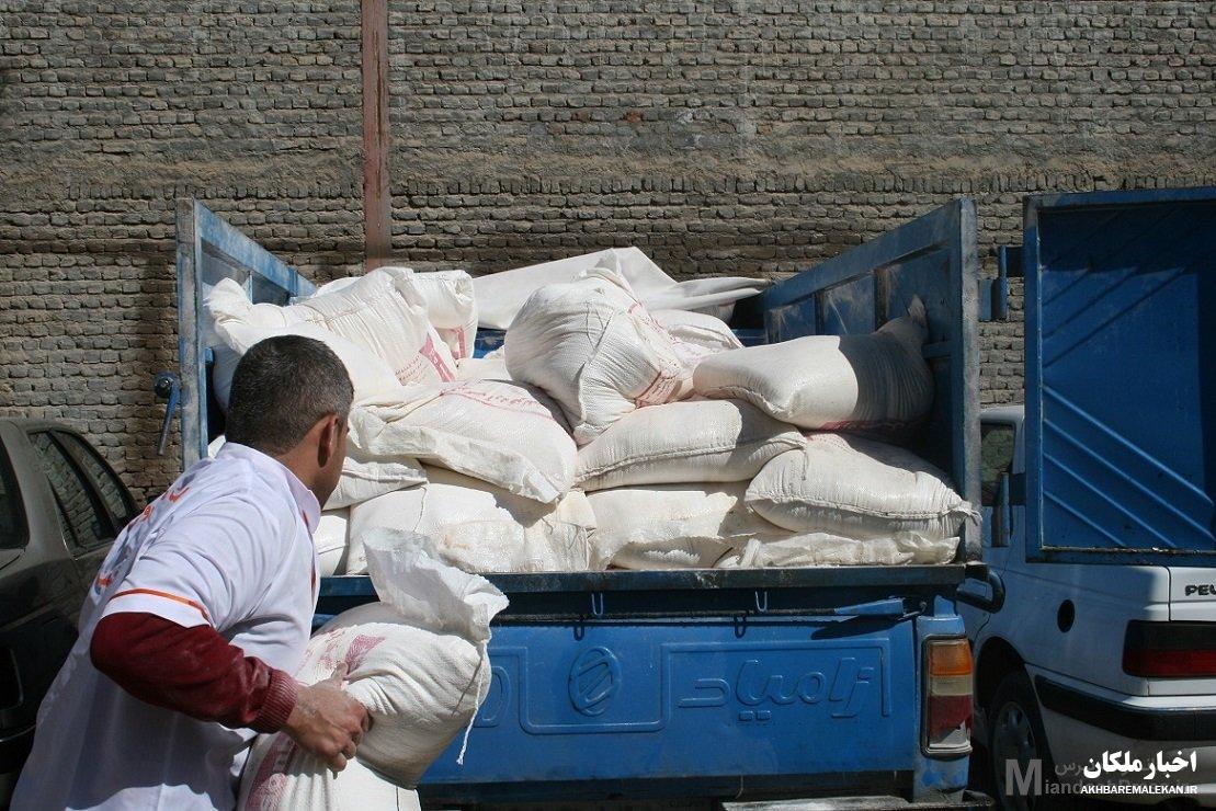 کشف بیش از ۱۰ تن آرد خارج از شبکه توزیع در ملکان