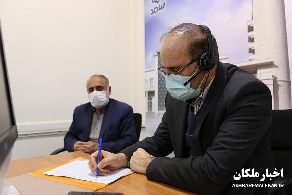 پاسخ‌گویی استاندار آذربایجان شرقی به تماس‌های تلفنی مردم