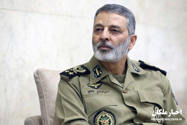 فرمانده کل ارتش: تیراندازی به چند شیء پرنده انجام شد
