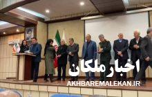 تجلیل از خانم داداشی تنها راننده پایه یک بین المللی شهرستان ملکان