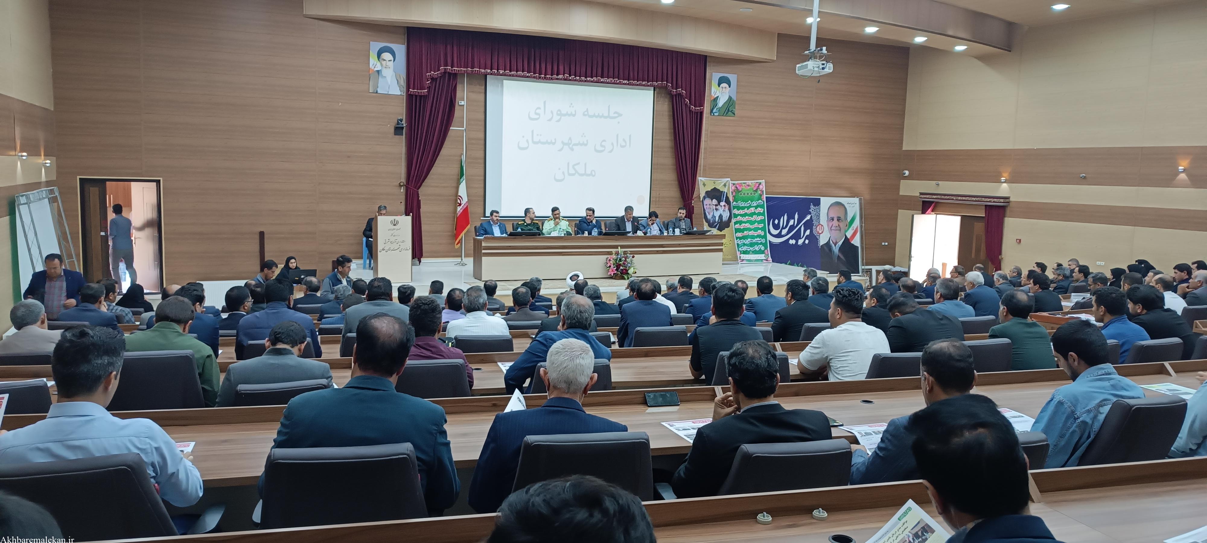 بخشداران بخش مرکزی و آقمنار شهرستان ملکان معارفه شدند