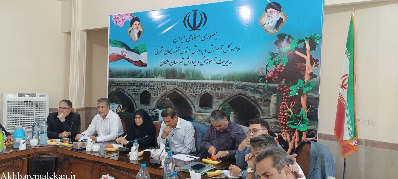 کلیه پروژه های آموزشی بالای ۶۰ درصد شهرستان های ملکان و لیلان تا پایان سال جاری تکمیل میشود