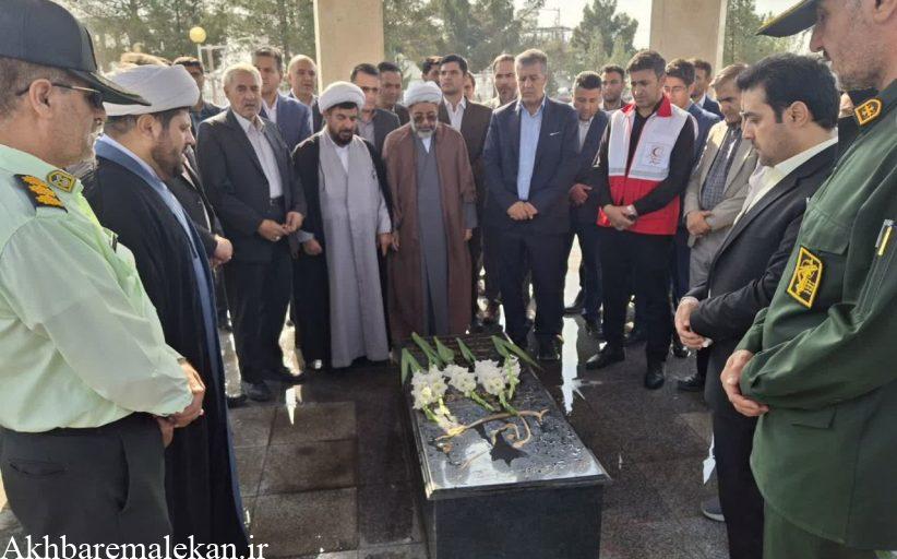 شهیدان رجایی و باهنر الگوی مناسبی برای مردم و مسئولان کشور بودند