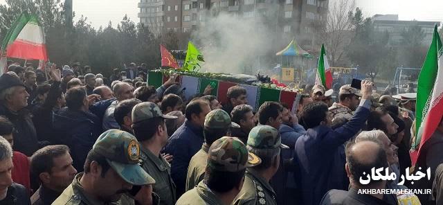 تشییع پیکر مطهر شهید گمنام دوران دفاع مقدس در ملکان+تصاویر