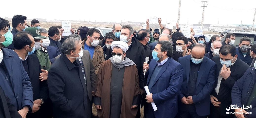 اعتراض چند معترض مبارک شهری،وزیر صمت را از زدن کلنگ فاز دوم شهرک صنعتی ملکان منصرف کرد!