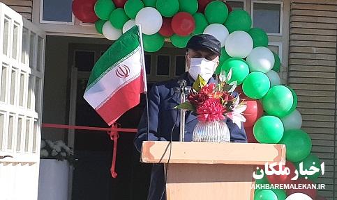 اگر تا دیروز شهرستان ملکان را با انگور می شناختند امروز مدرسه سازی هم به افتخارات این شهرستان اضافه شده است