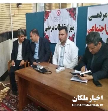 برپایی میزخدمت اداره دامپزشکی ملکان در نمازجمعه