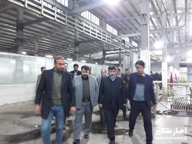 بازدید معاون سیاسی استانداری از کشتارگاه صنعتی نوین دام شهرستان ملکان