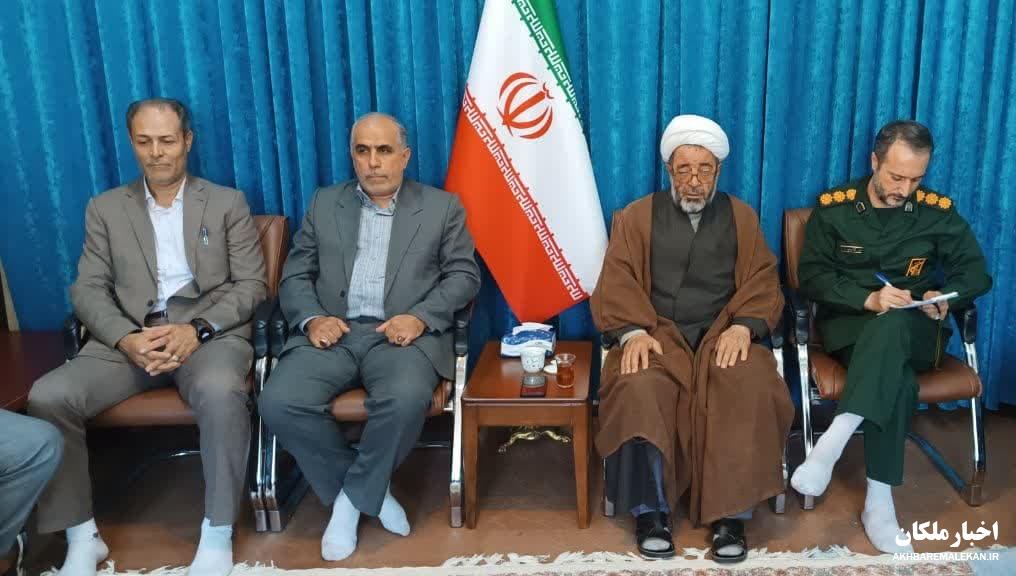 مراسم جاماندگان اربعین حسینی(ع) در ملکان برگزار میشود/مدیران و کارکنان دولتی موظفند با ارباب رجوع برخورد محترمانه داشته باشند/مصوبات شورای فرهنگ عمومی برای همه نهادهای دولتی لازم الاجرا می باشد