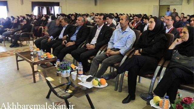 مراسم جشن فارغ التحصیلی در دانشگاه آزاد اسلامی واحد ملکان برگزار شد