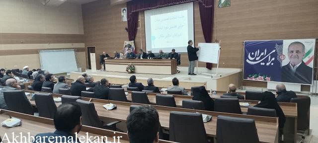 فرماندار ملکان: اعضای هیات اجرایی بی طرفی خود را در انتخابات شوراها حفظ کنند