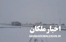 بارش برف در ملکان در آستانه عیدنوروز ۱۴۰۱