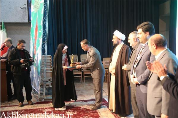 بیست و دومین جشنواره سراسری شعر غدیر بناب با معرفی برگزیدگان به کارخود پایان داد