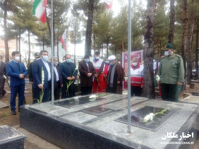 غبار روبی گلزار شهدای شهر ملکان