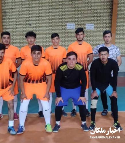 تیم آذربایجان فاتح مسابقات فوتسال جام سردار شهید سلیمانی شهرستان ملکان