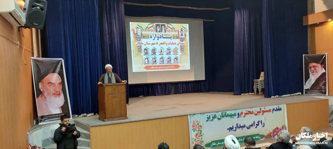 در عملیات والفجر ۸ رزمندگان اسلام دشمن را غافلگیر کردند/مسئولین در عمل دین خود را به شهدا ادا نمایند